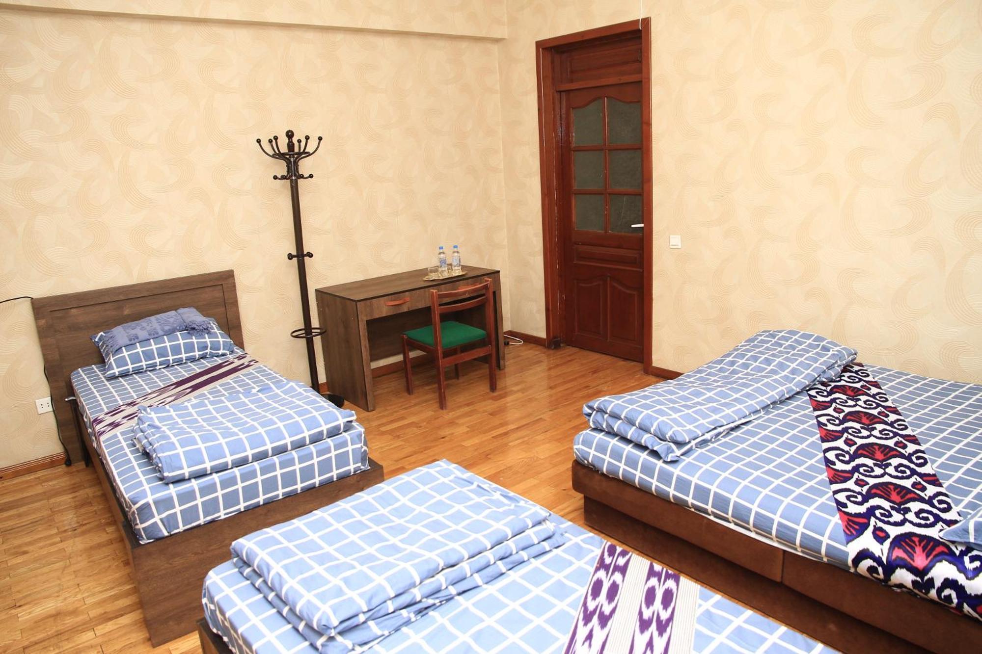 Yellow Hostel Dushanbe Exterior photo