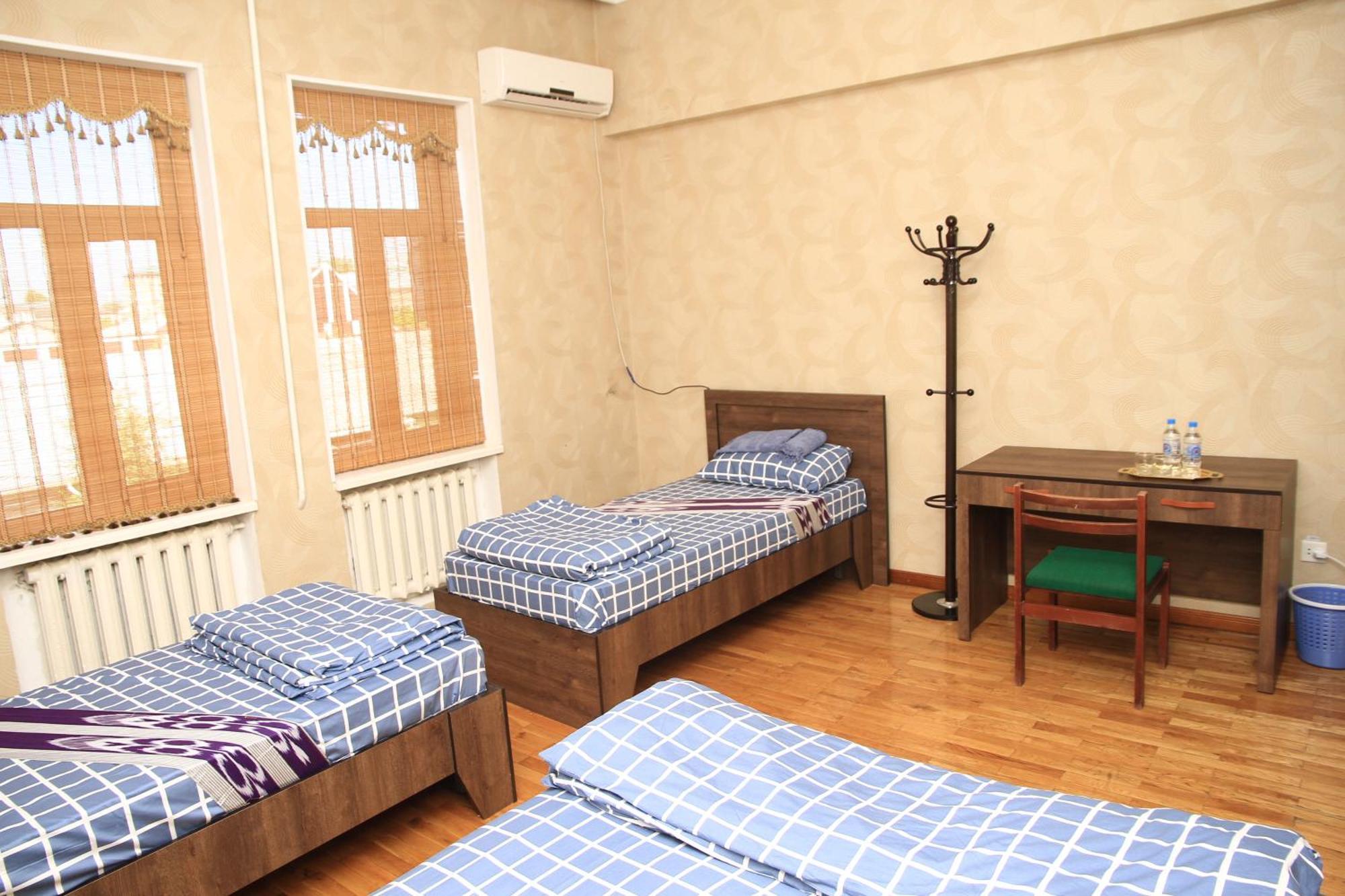 Yellow Hostel Dushanbe Exterior photo