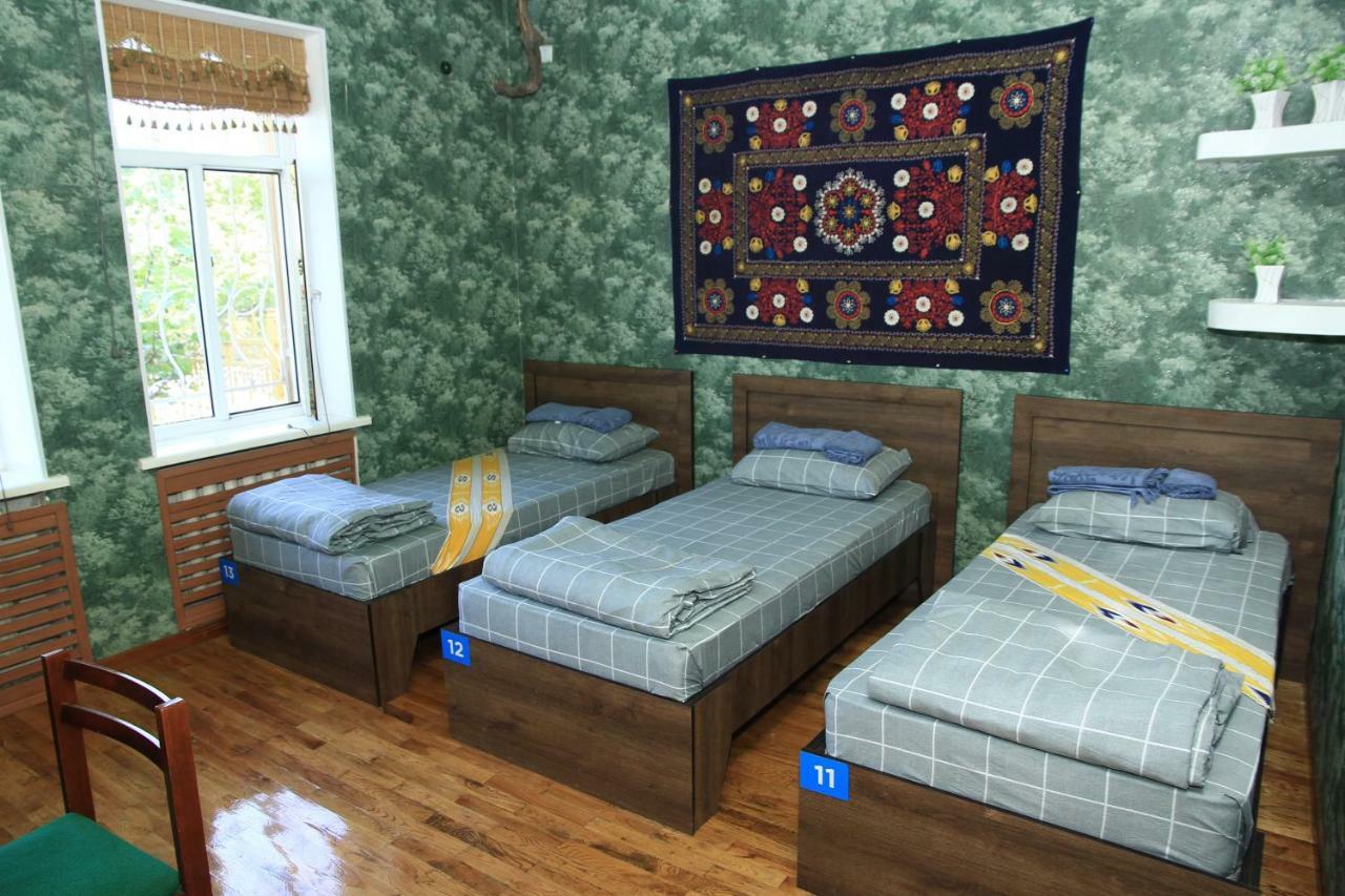 Yellow Hostel Dushanbe Exterior photo